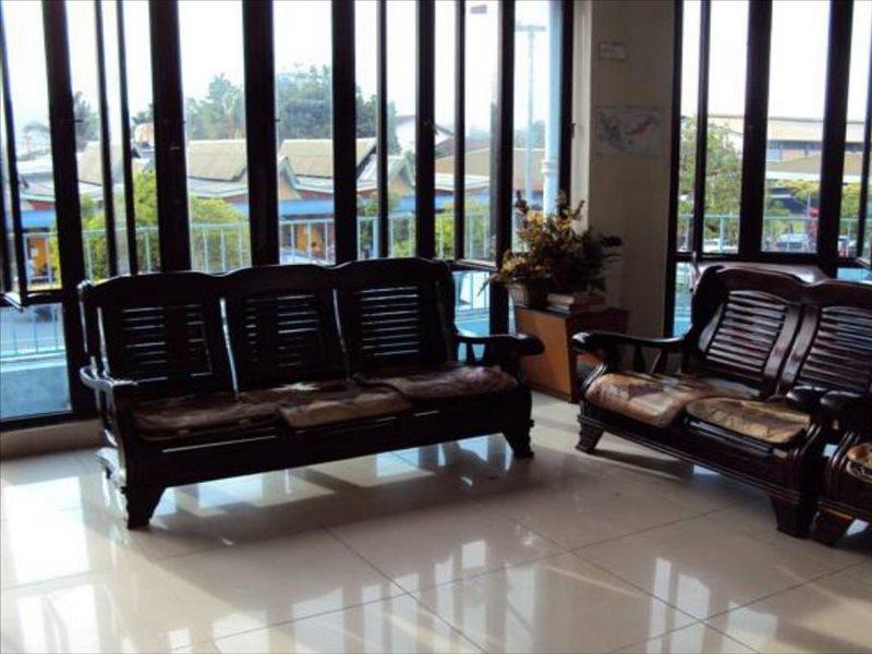קוטה קינבלו A&J Budget Hotel מראה חיצוני תמונה