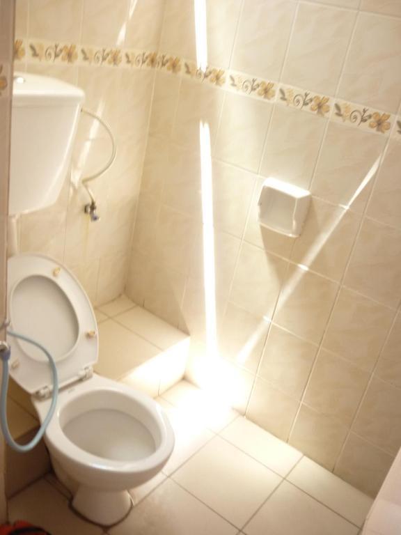 קוטה קינבלו A&J Budget Hotel מראה חיצוני תמונה